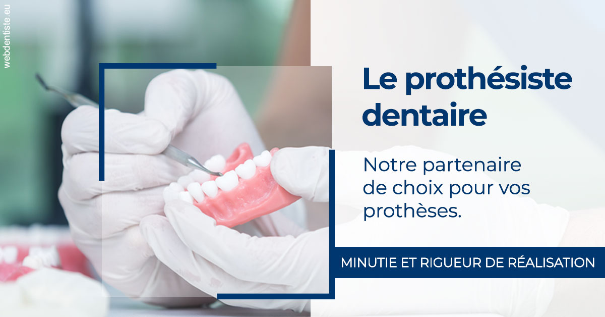 https://www.smileclinique83.fr/Le prothésiste dentaire 1