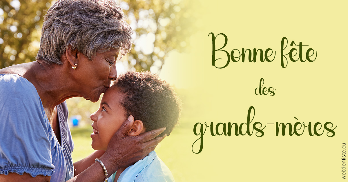 https://www.smileclinique83.fr/2024 T1 - Fête grands-mères 01