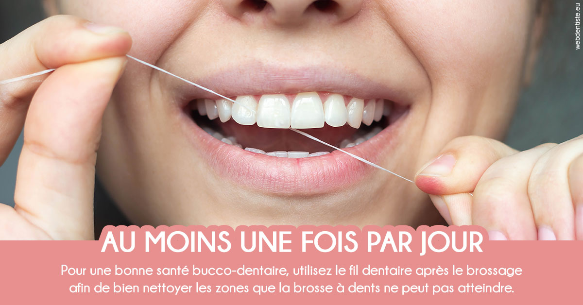 https://www.smileclinique83.fr/T2 2023 - Fil dentaire 2